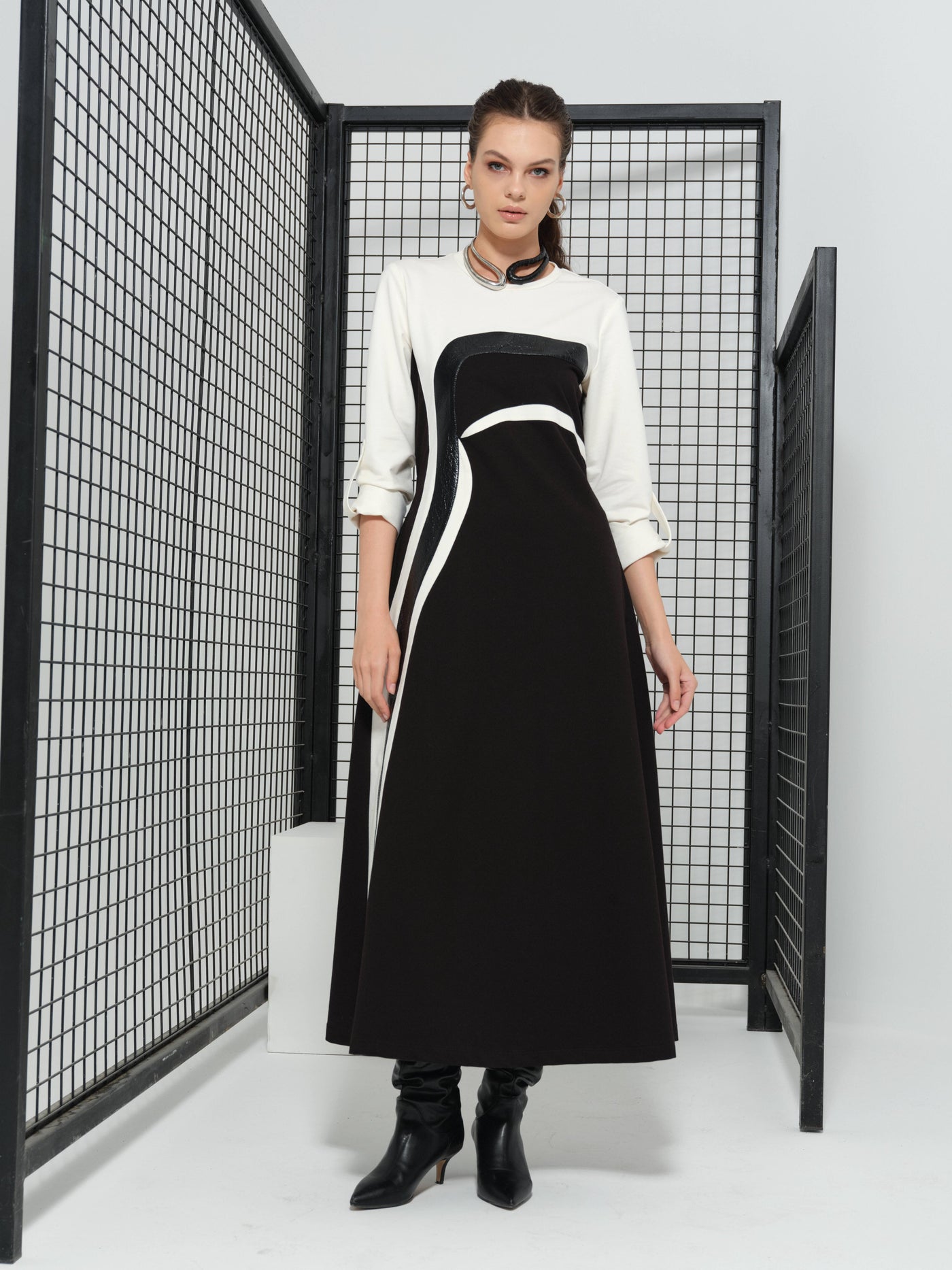 RUGAN GARNİLİ ELBİSE