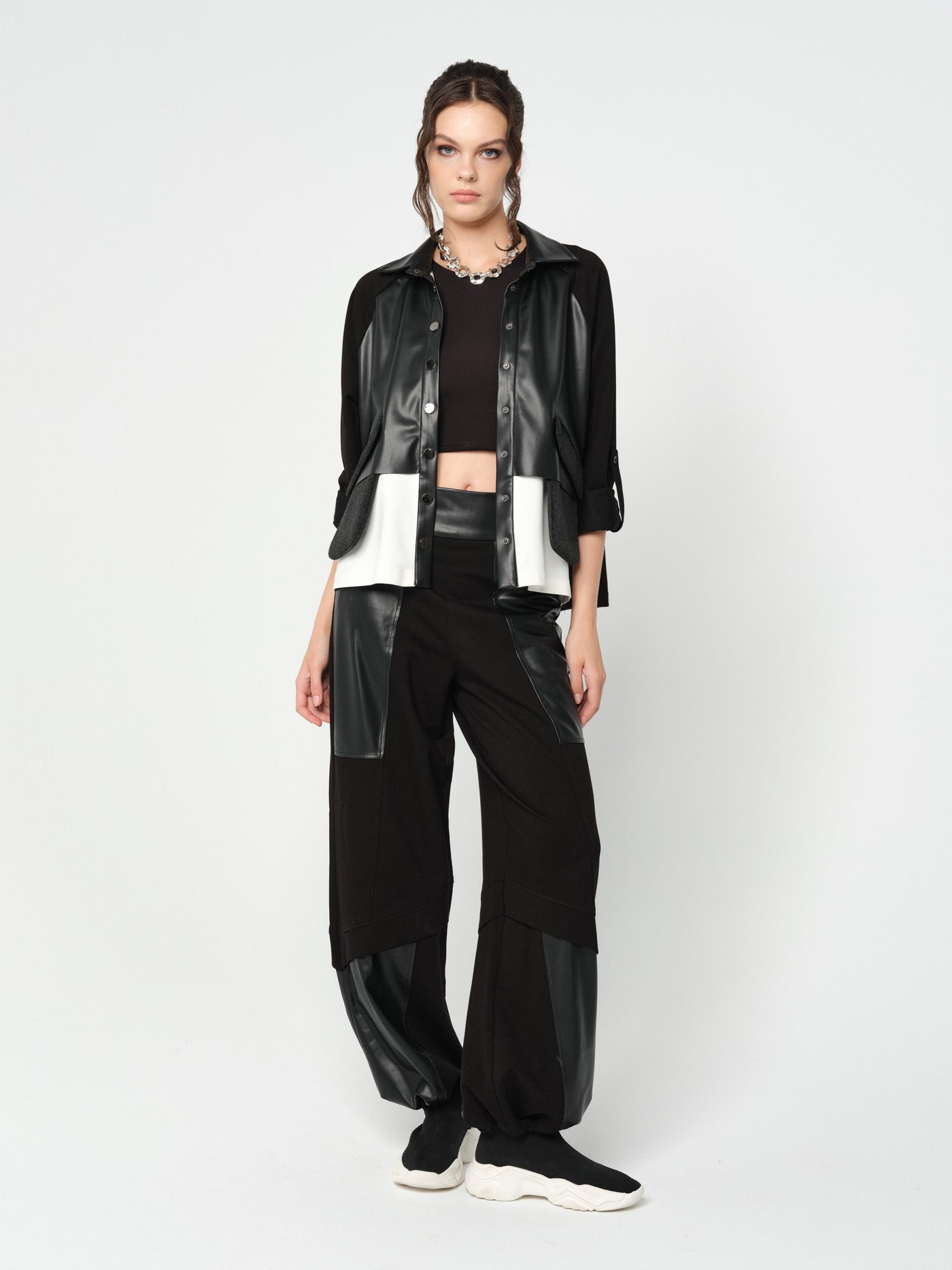 DERİ GARNİLİ GÖMLEK