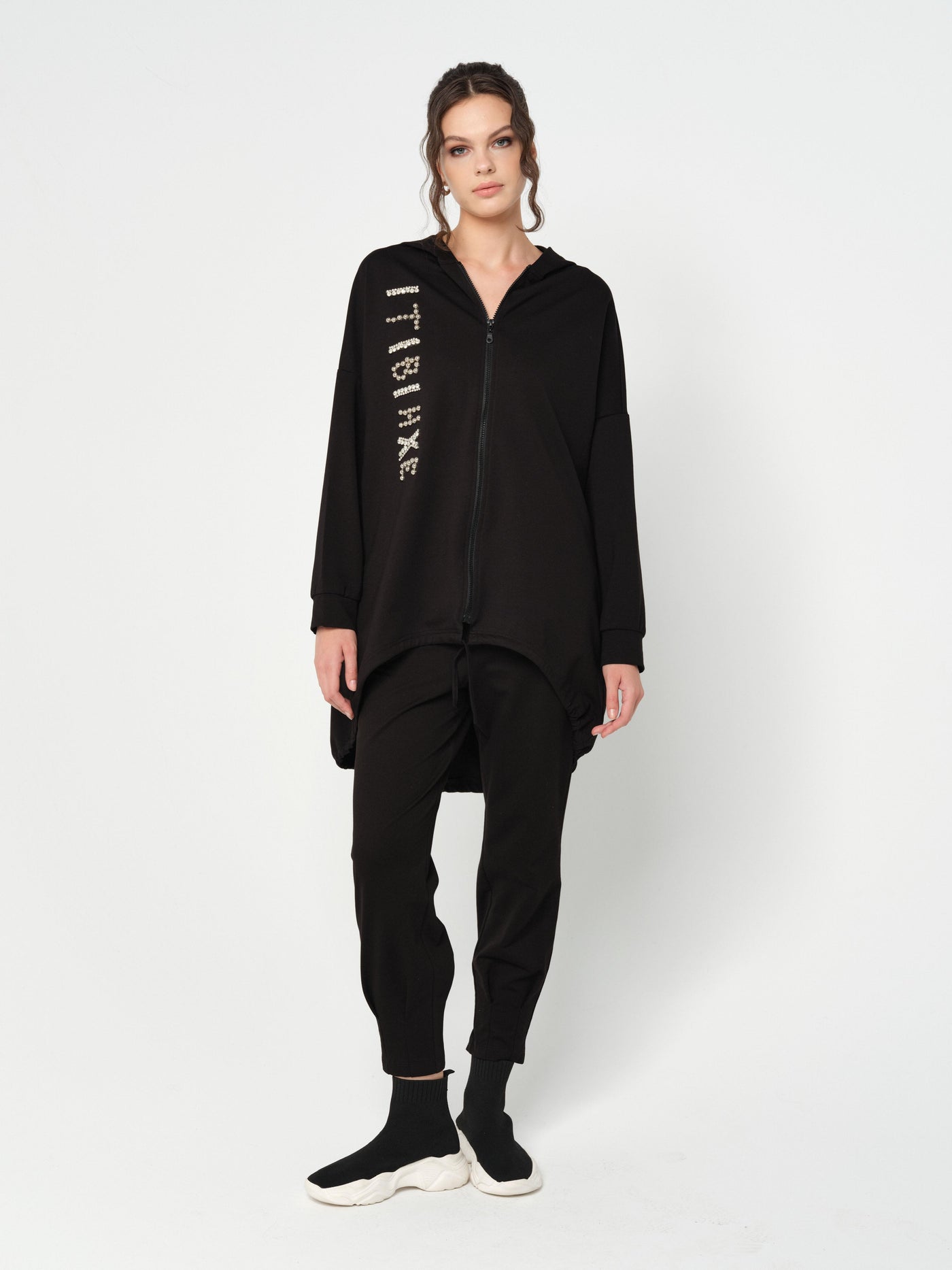 TAŞ YAPIŞTIRMALI EŞOFMAN TAKIMI